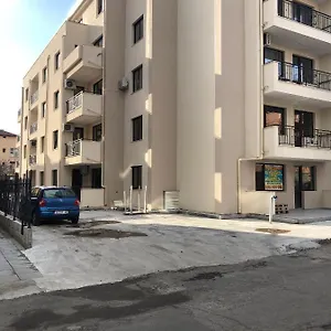 https://private-apartments-zori-sarafovo.burgashotels.net