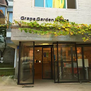 https://grape-garden-house-hostel.hotels-seoul.net